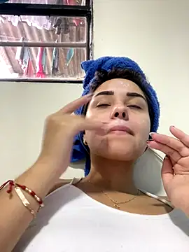 Snapshot of Kimmymadison- chatting on 10.22.25 Kimmymadison- online show from 10.22.25