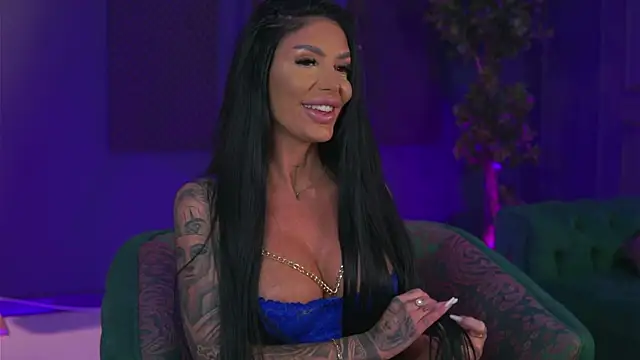 RaquelleVon online show from 12.12.24