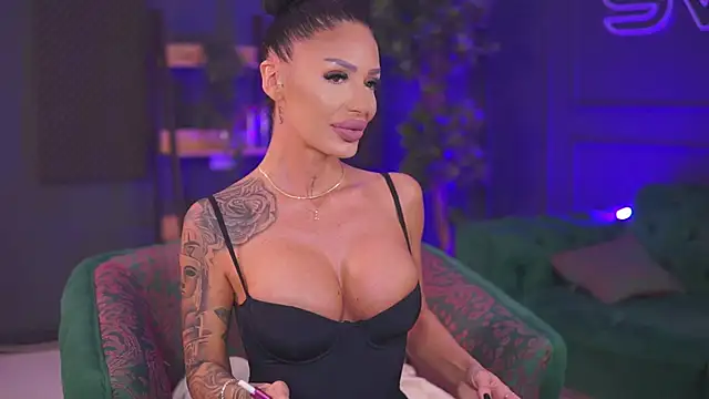 RaquelleVon online show from 01.30.25