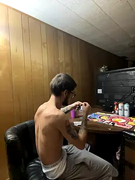 Snapshot of hungkubenski chatting on 10.06.25 hungkubenski online show from 10.06.25