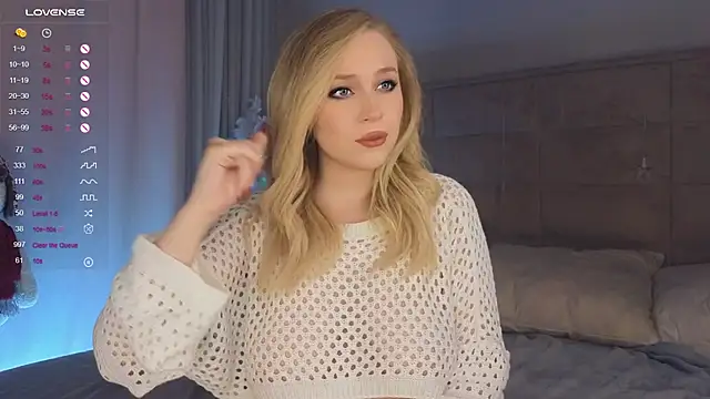 Snapshot of AsteriaHamel chatting on 01.05.25 AsteriaHamel online show from 01.05.25