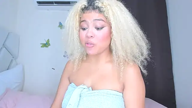 sofiacastillo01 online show from 02.28.26