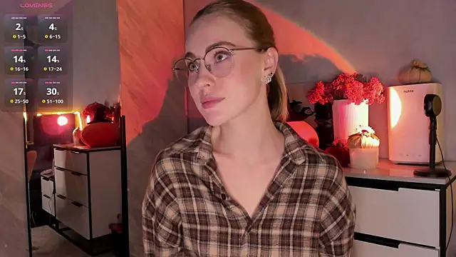 LoveGameSexx online show from 10.24.25