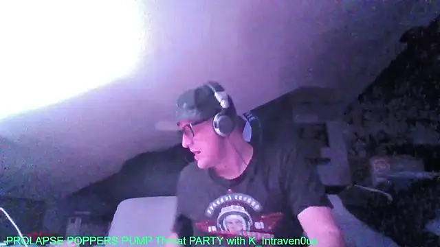 Bigthroaterboy online show from 10.30.25