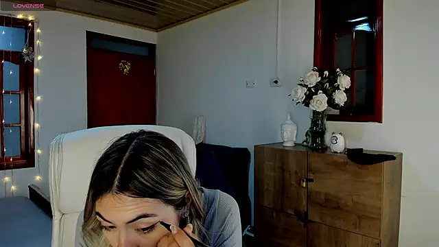 Nathaly-sky online show from 01.20.25