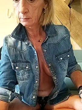 tatianasexymilf online show from 10.29.25