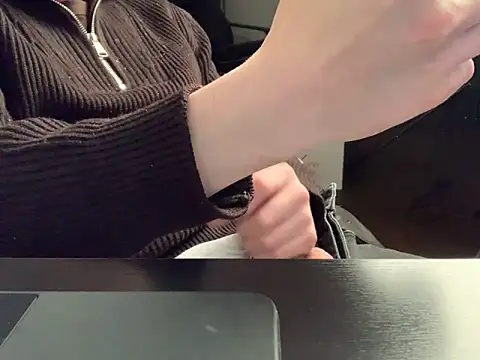 KendrickJiz online show from 11.21.25