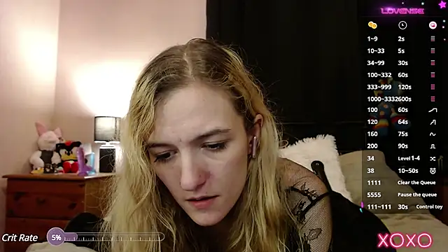 Snapshot of EllieeRose chatting on 12.09.24 EllieeRose online show from 12.09.24