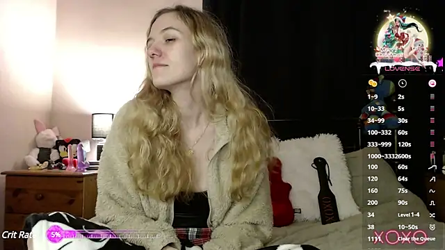 Snapshot of EllieeRose chatting on 01.08.25 EllieeRose online show from 01.08.25