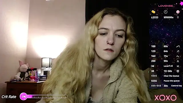 Snapshot of EllieeRose chatting on 01.19.25 EllieeRose online show from 01.19.25