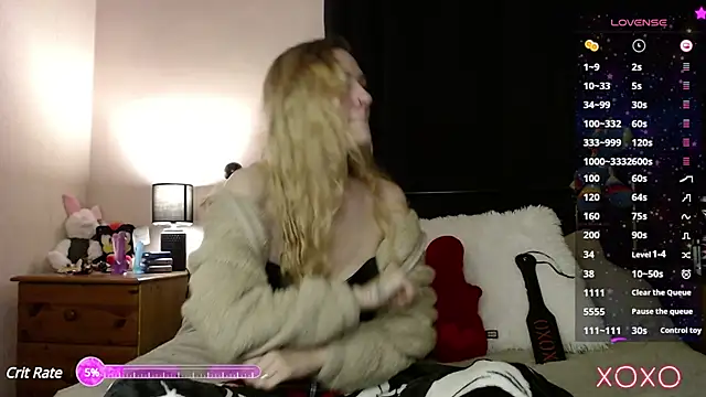 Snapshot of EllieeRose chatting on 01.23.25 EllieeRose online show from 01.23.25