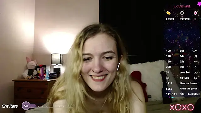 Snapshot of EllieeRose chatting on 01.24.25 EllieeRose online show from 01.24.25