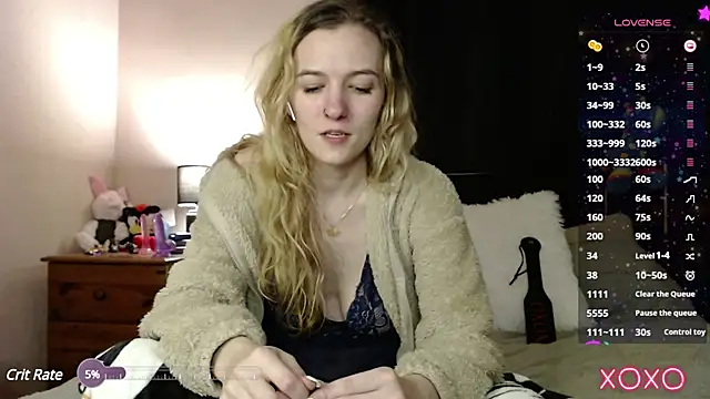 Snapshot of EllieeRose chatting on 01.25.25 EllieeRose online show from 01.25.25