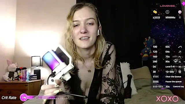 Snapshot of EllieeRose chatting on 01.30.25 EllieeRose online show from 01.30.25