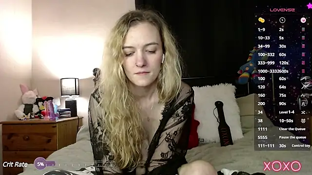 Snapshot of EllieeRose chatting on 02.02.25 EllieeRose online show from 02.02.25