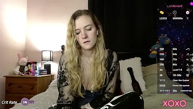 Snapshot of EllieeRose chatting on 02.06.25 EllieeRose online show from 02.06.25