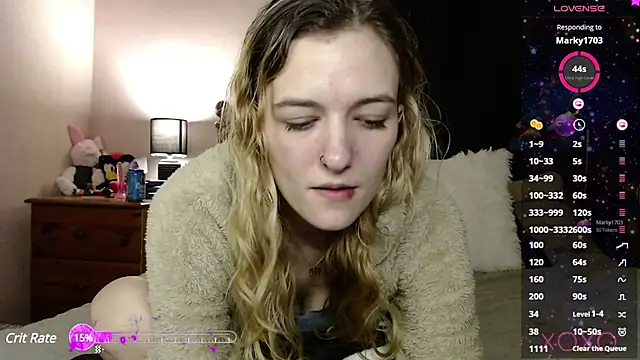 Snapshot of EllieeRose chatting on 02.26.25 EllieeRose online show from 02.26.25