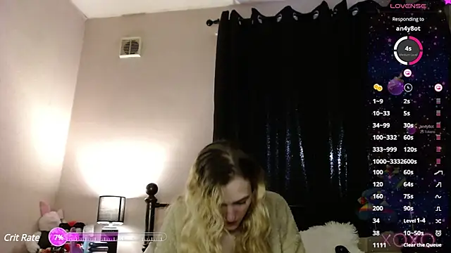 Snapshot of EllieeRose chatting on 03.08.25 EllieeRose online show from 03.08.25