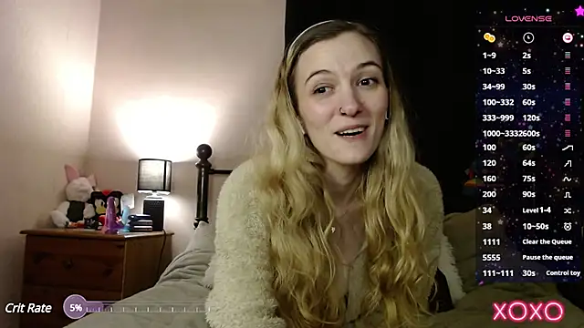 Snapshot of EllieeRose chatting on 03.16.25 EllieeRose online show from 03.16.25