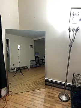 Snapshot of DaddySnowXX chatting on 09.12.25 DaddySnowXX online show from 09.12.25