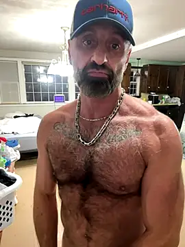 Snapshot of DaddySnowXX chatting on 10.13.25 DaddySnowXX online show from 10.13.25