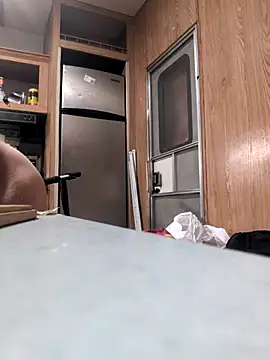 Snapshot of WilldoPita chatting on 11.24.25 WilldoPita online show from 11.24.25