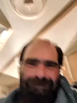 Snapshot of WilldoPita chatting on 11.28.25 WilldoPita online show from 11.28.25