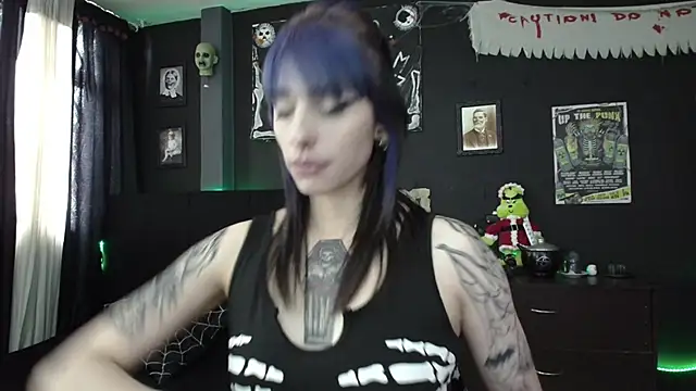 Snapshot of Goddess_Mortem chatting on 01.07.25 Goddess Mortem online show from 01.07.25