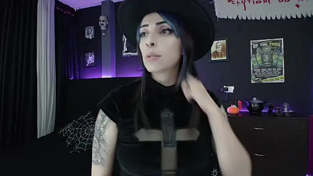 Snapshot of Goddess_Mortem chatting on 01.28.25 Goddess Mortem online show from 01.28.25