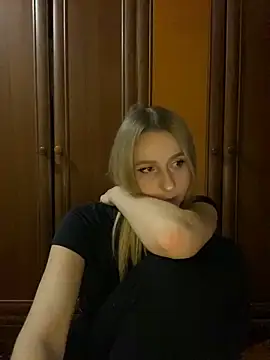 Ameli Li online show from 12.07.24