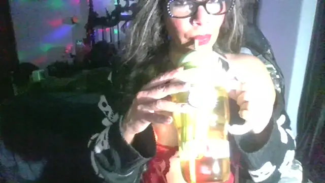 MadisonJayde online show from 12.19.24