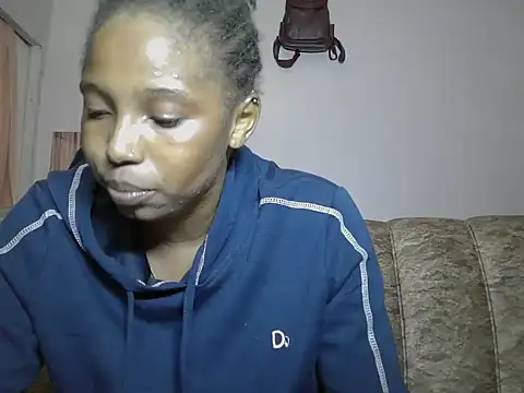 SweetWhisper online show from 12.21.25