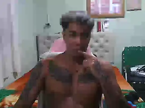 Snapshot of TuVergon2026 chatting on 02.21.26 TuVergon2026 online show from 02.21.26