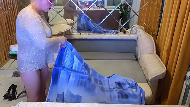 Snapshot of BEST-1 chatting on 03.14.25 BEST-1 online show from 03.14.25