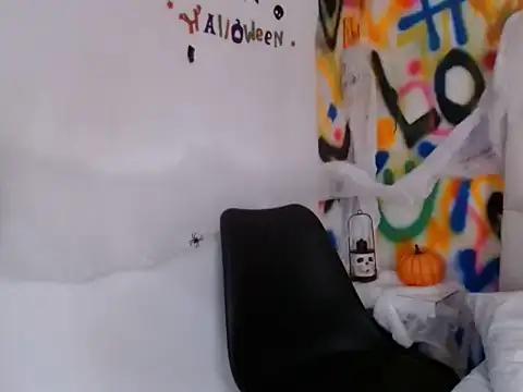 Liana Bernocchi online show from 09.27.25