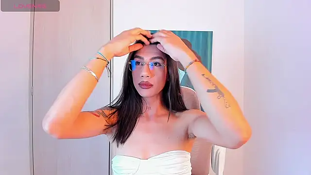 Snapshot of sofiaa_grey_ chatting on 01.08.26 sofiaa grey online show from 01.08.26