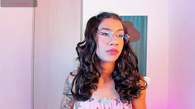 Snapshot of sofiaa_grey_ chatting on 02.12.26 sofiaa grey online show from 02.12.26