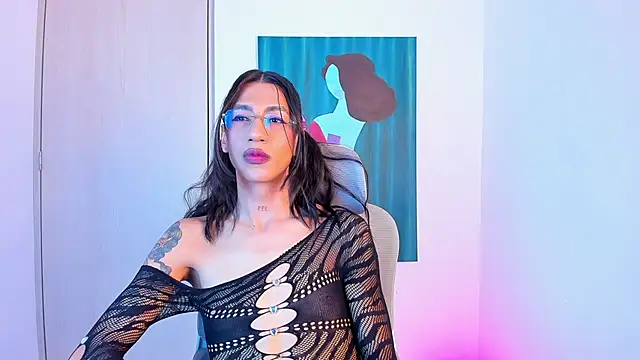 Snapshot of sofiaa_grey_ chatting on 04.09.26 sofiaa grey online show from 04.09.26