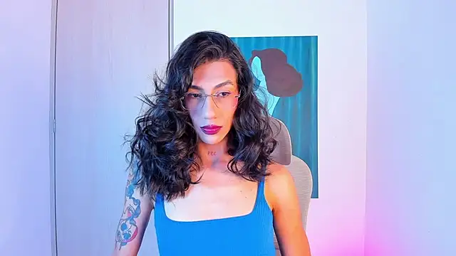 Snapshot of sofiaa_grey_ chatting on 04.10.26 sofiaa grey online show from 04.10.26