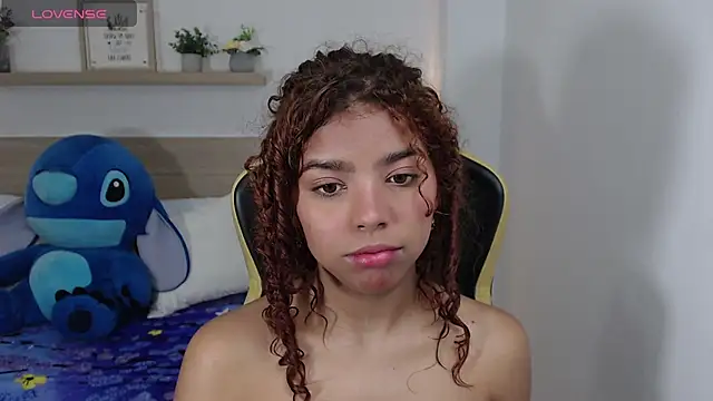Snapshot of aurora_rodriguez chatting on 12.07.24 aurora rodriguez online show from 12.07.24