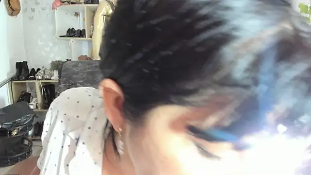 Snapshot of Erlinda-engel chatting on 10.20.25 Erlinda-engel online show from 10.20.25