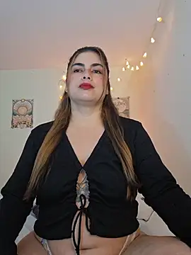 Juliietha servas online show from 10.25.25