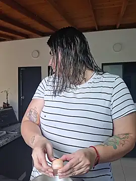 Juliietha servas online show from 06.28.26