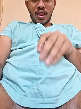 Snapshot of alesssterling chatting on 01.03.25 alesssterling online show from 01.03.25