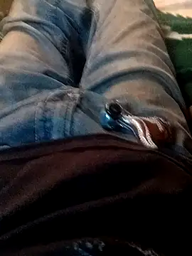 Snapshot of ySqmbVanbe chatting on 10.08.25 ySqmbVanbe online show from 10.08.25