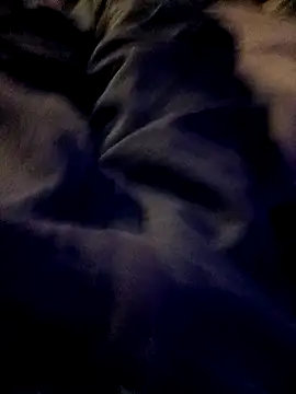 Snapshot of ySqmbVanbe chatting on 10.30.25 ySqmbVanbe online show from 10.30.25