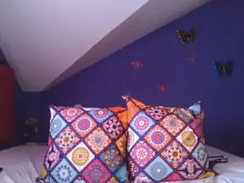 Snapshot of VictoriaVeraxxx chatting on 12.18.24 VictoriaVeraxxx online show from 12.18.24