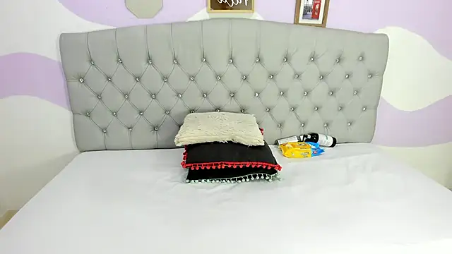 BRIYITHMENA online show from 10.16.25