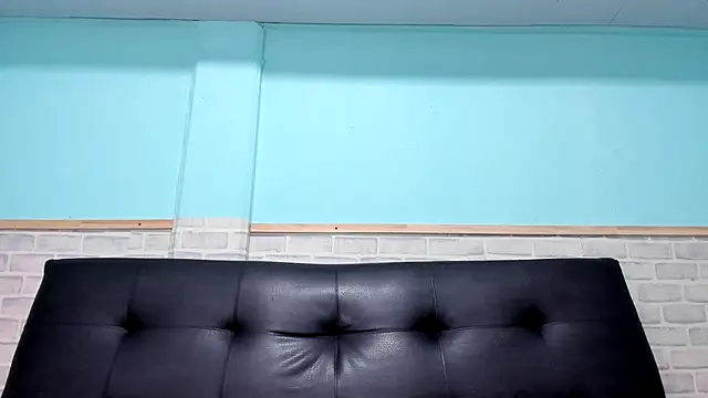 emily hunter12 online show from 10.03.25