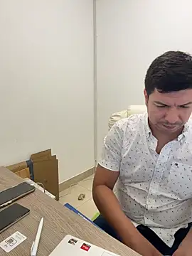 Snapshot of Sol_biglips chatting on 04.02.26 Sol biglips online show from 04.02.26